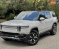Rivian R1S 2025 в Одессе на Automoto.ua Белый Rivian R1S, объемом двигателя 0 л и пробегом 1 тыс. км за 55900 $, фото 9 на Automoto.ua