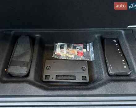 Білий Rivian R1S, об'ємом двигуна 0 л та пробігом 5 тис. км за 49999 $, фото 57 на Automoto.ua