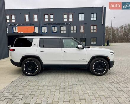 Білий Rivian R1S, об'ємом двигуна 0 л та пробігом 5 тис. км за 49999 $, фото 18 на Automoto.ua