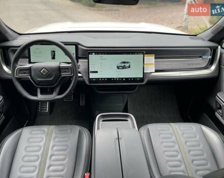 Rivian R1S 2025 в Одессе на Automoto.ua Белый Rivian R1S, объемом двигателя 0 л и пробегом 1 тыс. км за 55900 $, фото 21 на Automoto.ua