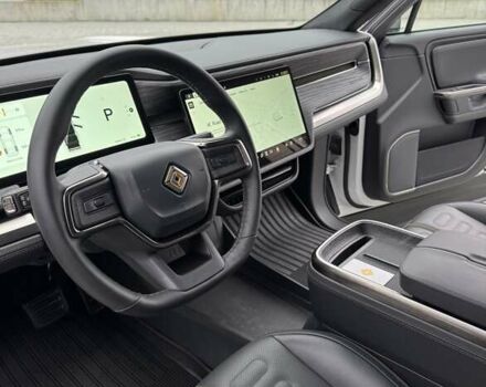 Білий Rivian R1S, об'ємом двигуна 0 л та пробігом 5 тис. км за 49999 $, фото 27 на Automoto.ua