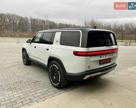 Білий Rivian R1S, об'ємом двигуна 0 л та пробігом 5 тис. км за 49999 $, фото 12 на Automoto.ua