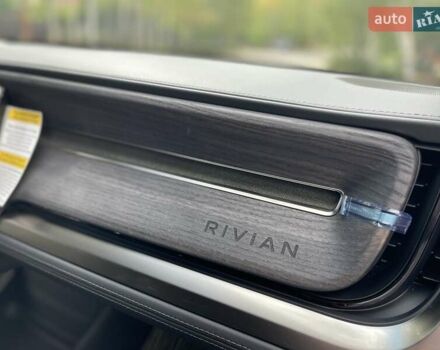 Rivian R1S 2025 в Одессе на Automoto.ua Белый Rivian R1S, объемом двигателя 0 л и пробегом 1 тыс. км за 55900 $, фото 29 на Automoto.ua