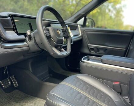 Rivian R1S 2025 в Одессе на Automoto.ua Белый Rivian R1S, объемом двигателя 0 л и пробегом 1 тыс. км за 55900 $, фото 28 на Automoto.ua