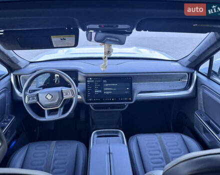 Rivian R1S 2025 в Виннице на Automoto.ua Белый Rivian R1S, объемом двигателя 0 л и пробегом 6 тыс. км за 65000 $, фото 10 на Automoto.ua