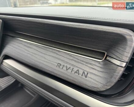 Білий Rivian R1S, об'ємом двигуна 0 л та пробігом 5 тис. км за 49999 $, фото 37 на Automoto.ua