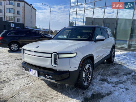 Білий Rivian R1S, об'ємом двигуна 0 л та пробігом 25 тис. км за 47000 $, фото 1 на Automoto.ua