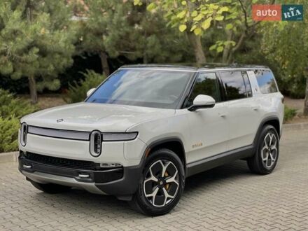 Белый Rivian R1S, объемом двигателя 0 л и пробегом 1 тыс. км за 55900 $, фото 1 на Automoto.ua