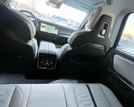 Черный Rivian R1S, объемом двигателя 0 л и пробегом 10 тыс. км за 58900 $, фото 7 на Automoto.ua