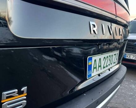 Черный Rivian R1S, объемом двигателя 0 л и пробегом 10 тыс. км за 58900 $, фото 18 на Automoto.ua