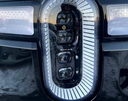Черный Rivian R1S, объемом двигателя 0 л и пробегом 10 тыс. км за 58900 $, фото 14 на Automoto.ua