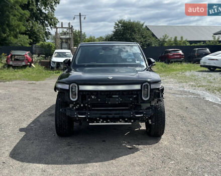 Черный Rivian R1S, объемом двигателя 0 л и пробегом 58 тыс. км за 30600 $, фото 1 на Automoto.ua