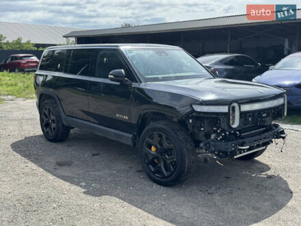 Rivian R1S 2023 в Ровно на Automoto.ua Черный Rivian R1S, объемом двигателя 0 л и пробегом 58 тыс. км за 30600 $, фото 1 на Automoto.ua
