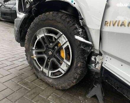 Rivian R1S, объемом двигателя 4.25 л и пробегом 25 тыс. км за 35000 $, фото 20 на Automoto.ua
