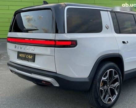 Rivian R1S 2022 в Киеве на Automoto.ua Rivian R1S, объемом двигателя 0 л и пробегом 23 тыс. км за 48500 $, фото 9 на Automoto.ua