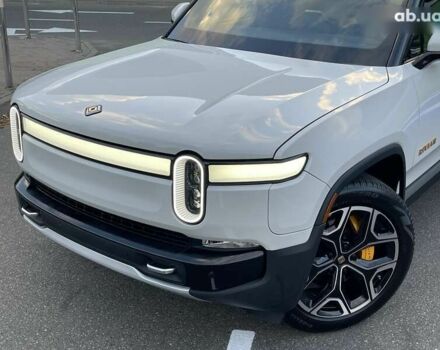 Rivian R1S 2022 в Киеве на Automoto.ua Rivian R1S, объемом двигателя 0 л и пробегом 23 тыс. км за 48500 $, фото 1 на Automoto.ua