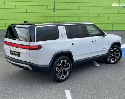 Rivian R1S 2022 в Киеве на Automoto.ua Rivian R1S, объемом двигателя 0 л и пробегом 23 тыс. км за 48500 $, фото 8 на Automoto.ua