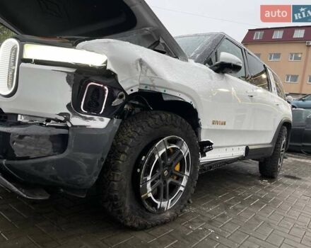 Rivian R1S, объемом двигателя 0 л и пробегом 25 тыс. км за 35000 $, фото 23 на Automoto.ua
