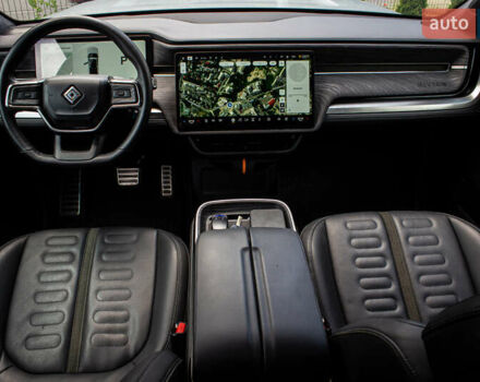 Серый Rivian R1S, объемом двигателя 0 л и пробегом 54 тыс. км за 52000 $, фото 53 на Automoto.ua