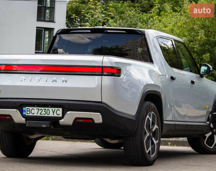 Серый Rivian R1S, объемом двигателя 0 л и пробегом 54 тыс. км за 52000 $, фото 36 на Automoto.ua
