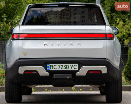 Серый Rivian R1S, объемом двигателя 0 л и пробегом 54 тыс. км за 52000 $, фото 23 на Automoto.ua