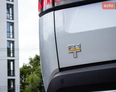 Серый Rivian R1S, объемом двигателя 0 л и пробегом 54 тыс. км за 52000 $, фото 40 на Automoto.ua