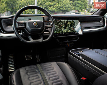 Серый Rivian R1S, объемом двигателя 0 л и пробегом 54 тыс. км за 52000 $, фото 49 на Automoto.ua