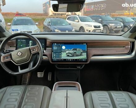 Серый Rivian R1S, объемом двигателя 0 л и пробегом 29 тыс. км за 57490 $, фото 35 на Automoto.ua
