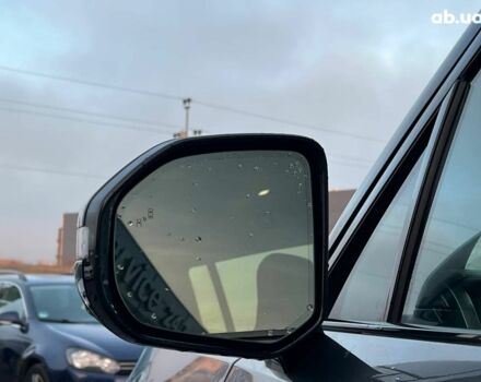 Серый Rivian R1S, объемом двигателя 0 л и пробегом 29 тыс. км за 57490 $, фото 13 на Automoto.ua