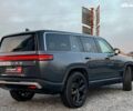 Серый Rivian R1S, объемом двигателя 0 л и пробегом 29 тыс. км за 57490 $, фото 7 на Automoto.ua
