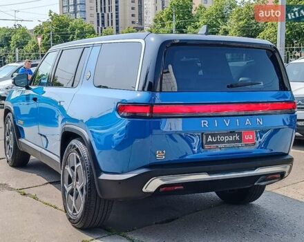 Серый Rivian R1S, объемом двигателя 0 л и пробегом 10 тыс. км за 55290 $, фото 7 на Automoto.ua