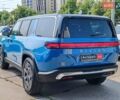 Серый Rivian R1S, объемом двигателя 0 л и пробегом 10 тыс. км за 55290 $, фото 7 на Automoto.ua