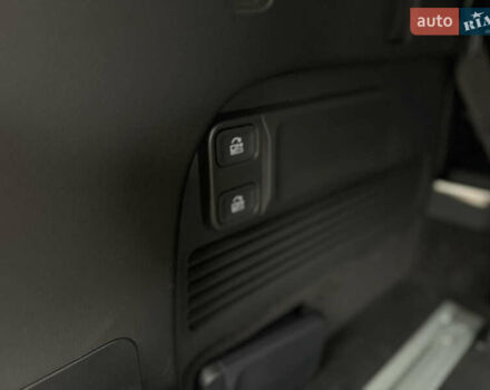 Сірий Rivian R1S, об'ємом двигуна 0 л та пробігом 42 тис. км за 54500 $, фото 33 на Automoto.ua