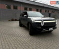 Сірий Rivian R1S, об'ємом двигуна 0 л та пробігом 42 тис. км за 54500 $, фото 5 на Automoto.ua