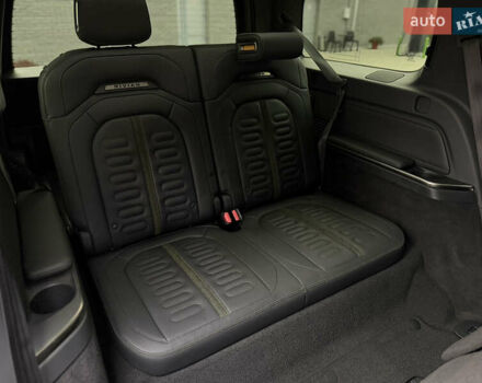 Сірий Rivian R1S, об'ємом двигуна 0 л та пробігом 42 тис. км за 54500 $, фото 29 на Automoto.ua