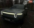 Серый Rivian R1S, объемом двигателя 0 л и пробегом 4 тыс. км за 54700 $, фото 1 на Automoto.ua