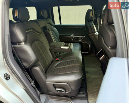 Серый Rivian R1S, объемом двигателя 0 л и пробегом 13 тыс. км за 49000 $, фото 17 на Automoto.ua