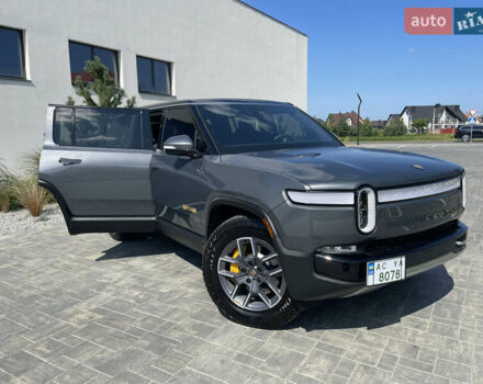 Серый Rivian R1S, объемом двигателя 0 л и пробегом 21 тыс. км за 58000 $, фото 7 на Automoto.ua