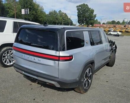 Сірий Rivian R1S, об'ємом двигуна 0 л та пробігом 13 тис. км за 32100 $, фото 2 на Automoto.ua