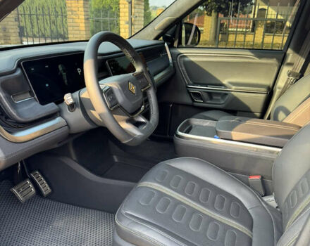 Серый Rivian R1S, объемом двигателя 0 л и пробегом 17 тыс. км за 82500 $, фото 49 на Automoto.ua
