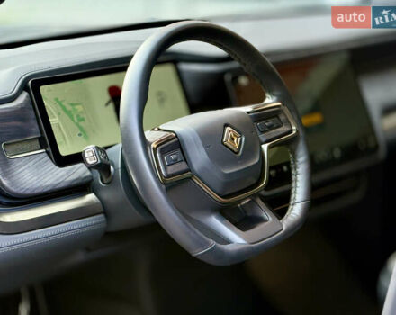 Серый Rivian R1S, объемом двигателя 0 л и пробегом 13 тыс. км за 49000 $, фото 24 на Automoto.ua