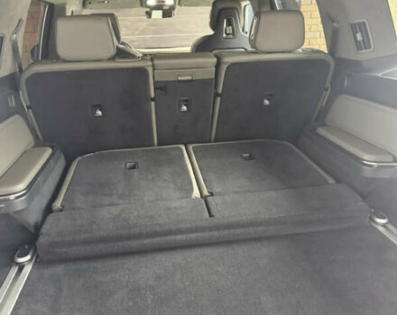 Серый Rivian R1S, объемом двигателя 0 л и пробегом 28 тыс. км за 49900 $, фото 6 на Automoto.ua