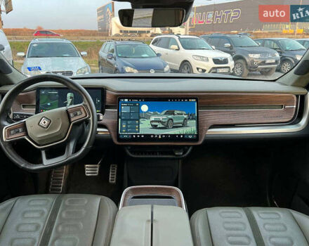 Серый Rivian R1S, объемом двигателя 0 л и пробегом 29 тыс. км за 57490 $, фото 35 на Automoto.ua