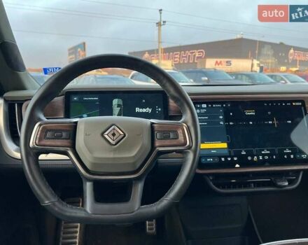 Серый Rivian R1S, объемом двигателя 0 л и пробегом 29 тыс. км за 57490 $, фото 21 на Automoto.ua