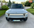 Серый Rivian R1S, объемом двигателя 0 л и пробегом 12 тыс. км за 51700 $, фото 4 на Automoto.ua