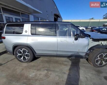 Сірий Rivian R1S, об'ємом двигуна 0 л та пробігом 13 тис. км за 32100 $, фото 18 на Automoto.ua
