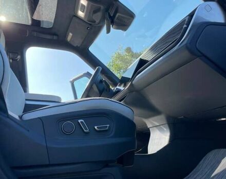 Серый Rivian R1S, объемом двигателя 0 л и пробегом 2 тыс. км за 47500 $, фото 34 на Automoto.ua