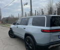 Серый Rivian R1S, объемом двигателя 0 л и пробегом 13 тыс. км за 57000 $, фото 4 на Automoto.ua