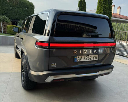 Серый Rivian R1S, объемом двигателя 0 л и пробегом 17 тыс. км за 82500 $, фото 25 на Automoto.ua