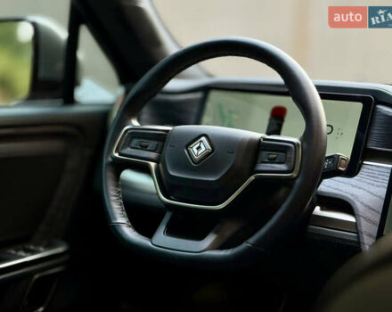 Серый Rivian R1S, объемом двигателя 0 л и пробегом 13 тыс. км за 49000 $, фото 23 на Automoto.ua